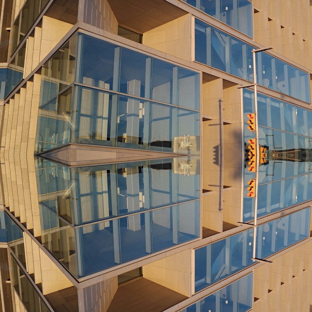Mirrored variation 2 of the same photograph