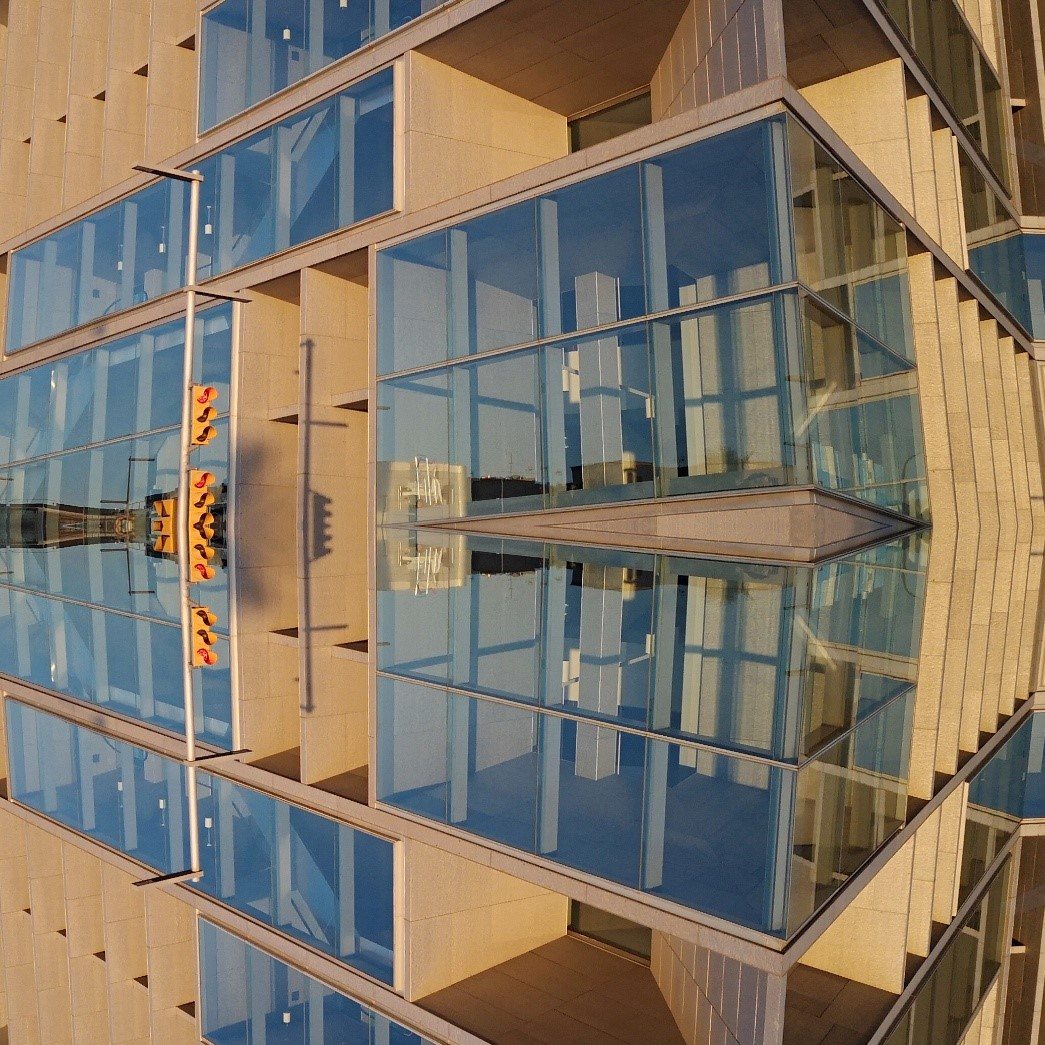 Mirrored variation 3 of the same photograph